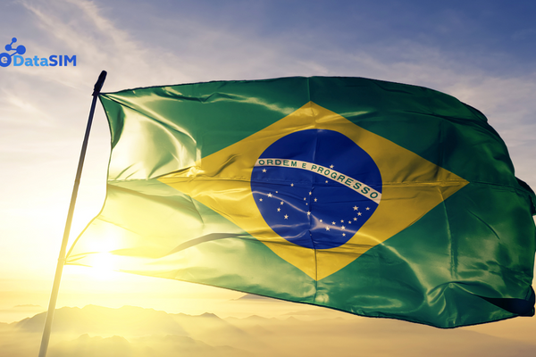 Discover Brazil's Top Destinations with eDataSIM: Your Guide to Seamless Connectivity